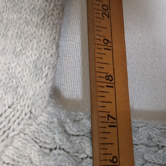 Tommy Hilfiger Women's Cable Knit Full Zip Lt Gray Soft Sweater Size Medium EUC - Picture 11 of 11